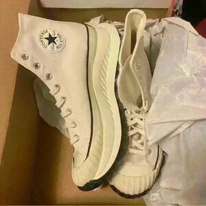 Men Size 10/ Women Size 11.5 - Converse Chuck 70 AT-CX High Vintage White